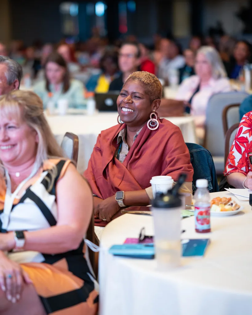 Agents enjoying the general sessions
